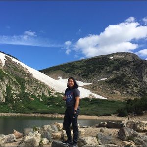 Meet your Posher, Meredith